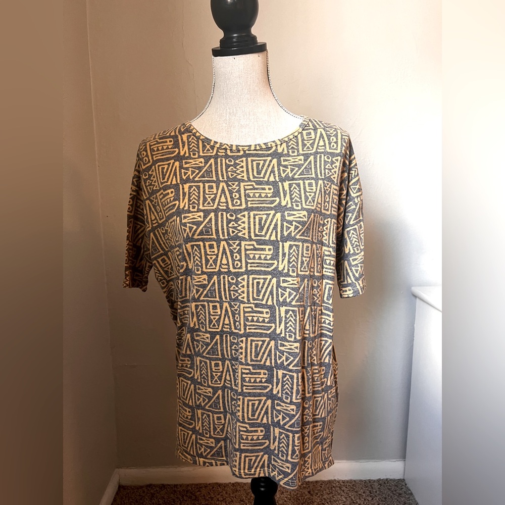 Lularoe Irma Shirt Size XXS